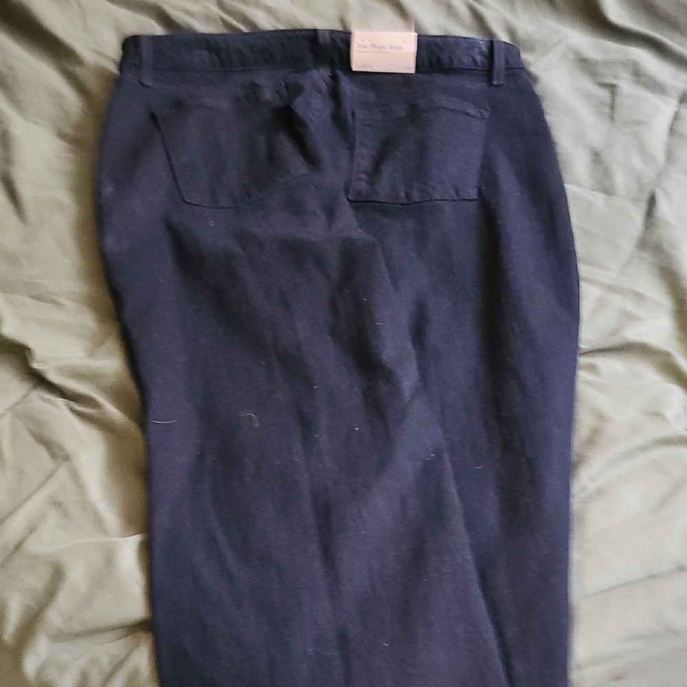 L.L. Bean Women's Black Pants - Picture 5 of 6
